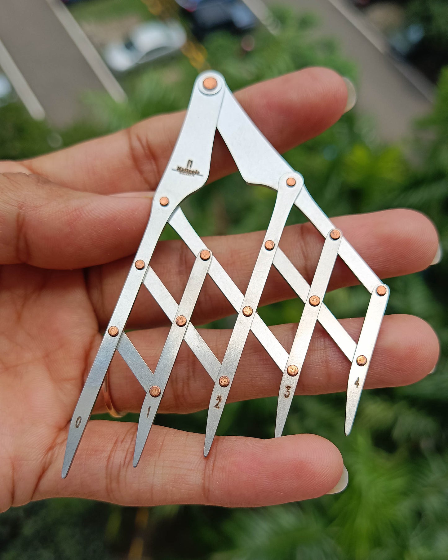 Small Nattools Isometric Ruler (5 Teeth)