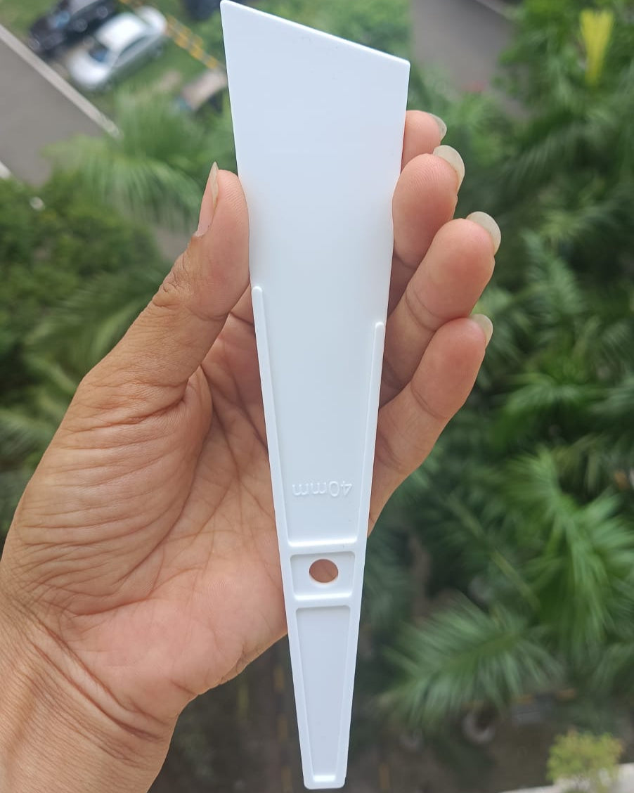 Reusable Glue Spreaders