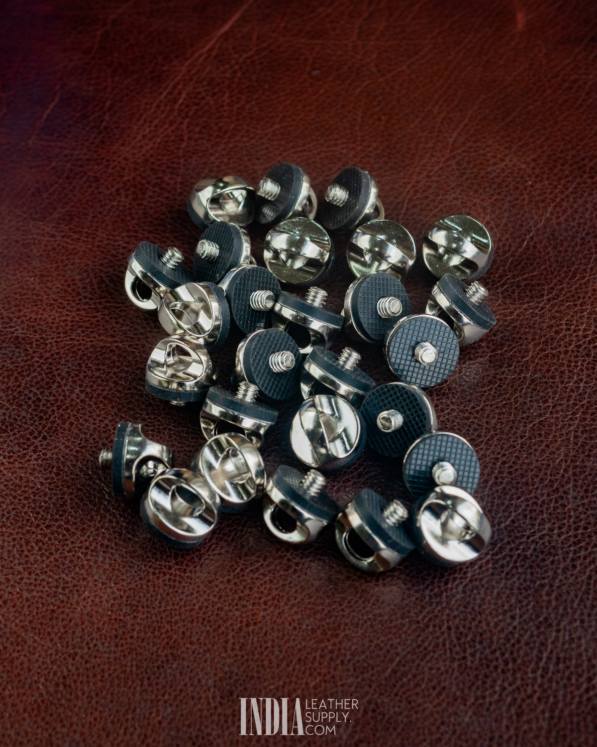 Camera Connector Screw Zinc Alloy Gunmetal / Nickel | India Leather Supply
