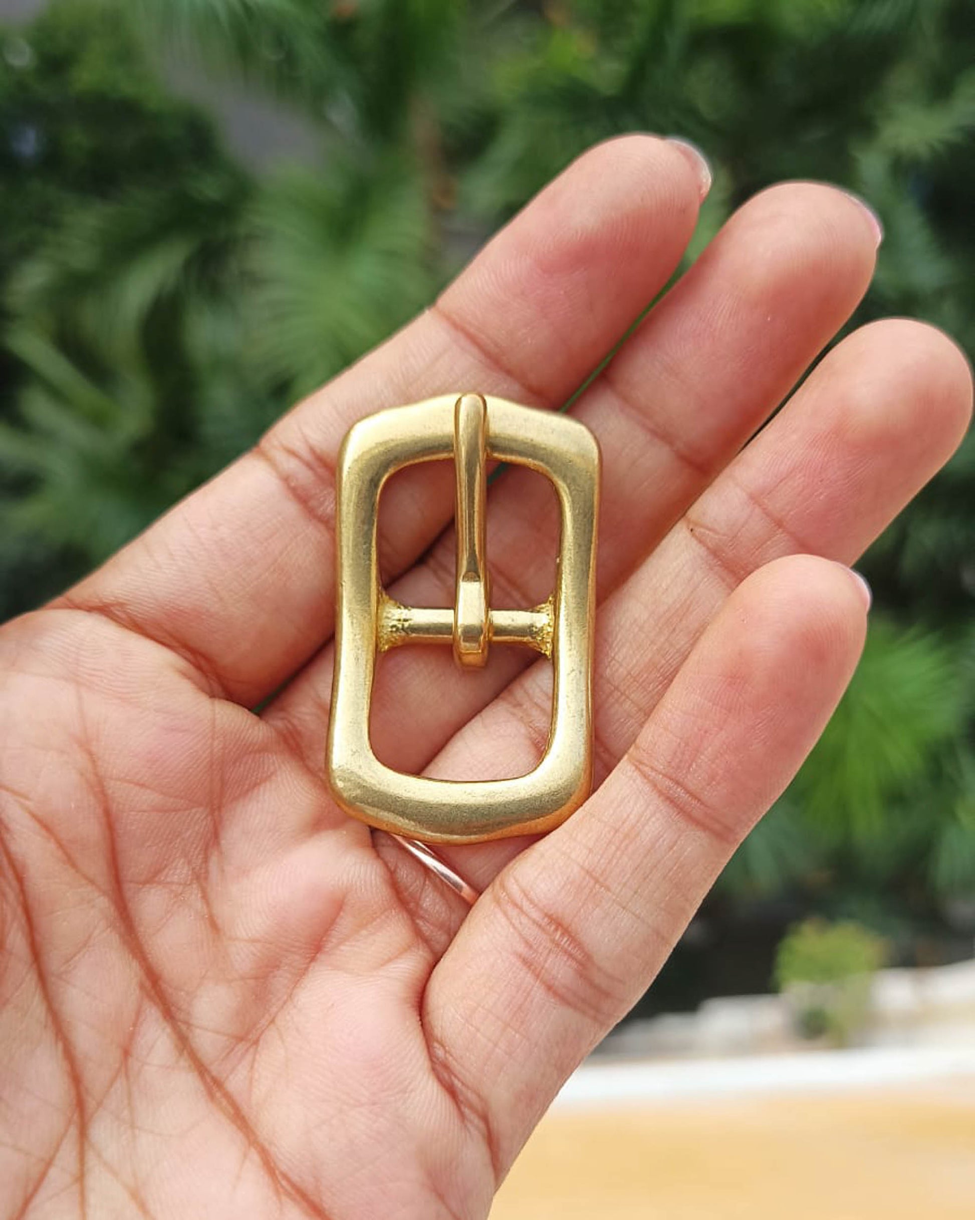 Kuru Center Bar Buckle Solid Brass | India Leather Supply