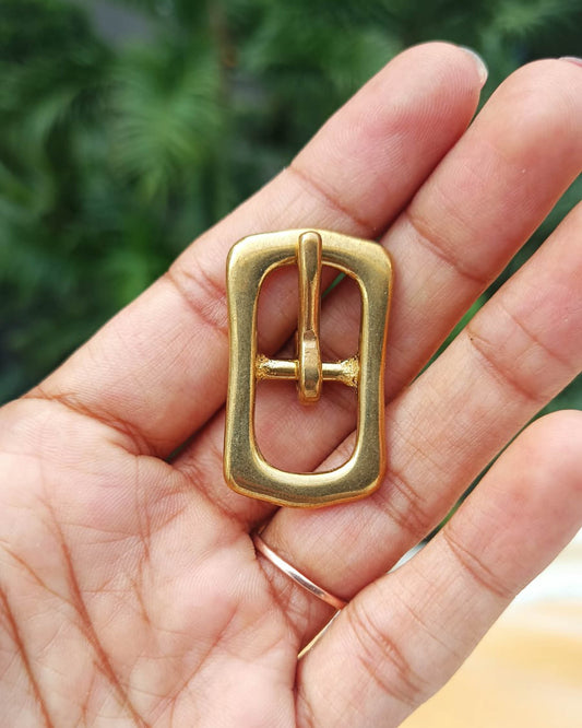 Kuru Center Bar Buckle Solid Brass | India Leather Supply