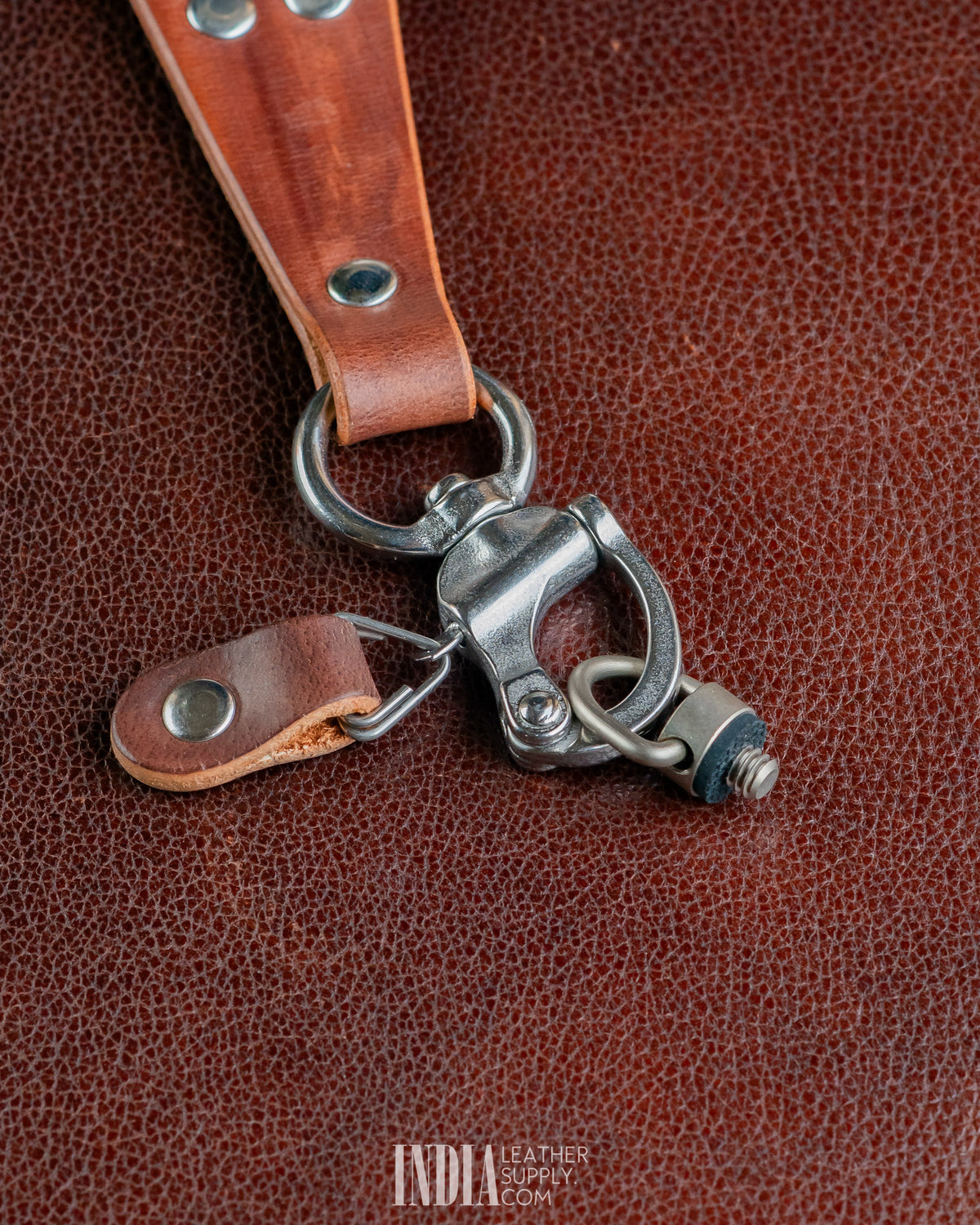 Marine Swivel Shackle SS - 4 | India Leather Supply