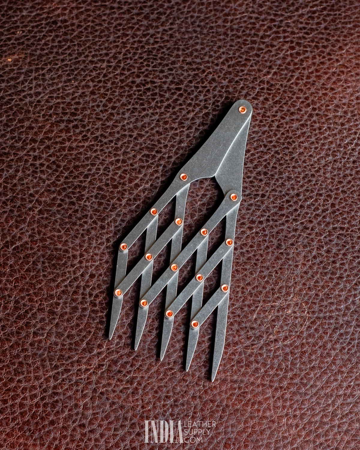 Nattools Isometric Adjustable Spacing Divider | India Leather Supply