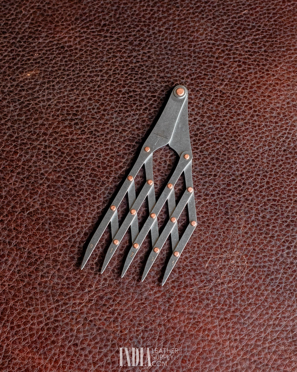 Nattools Isometric Adjustable Spacing Divider | India Leather Supply