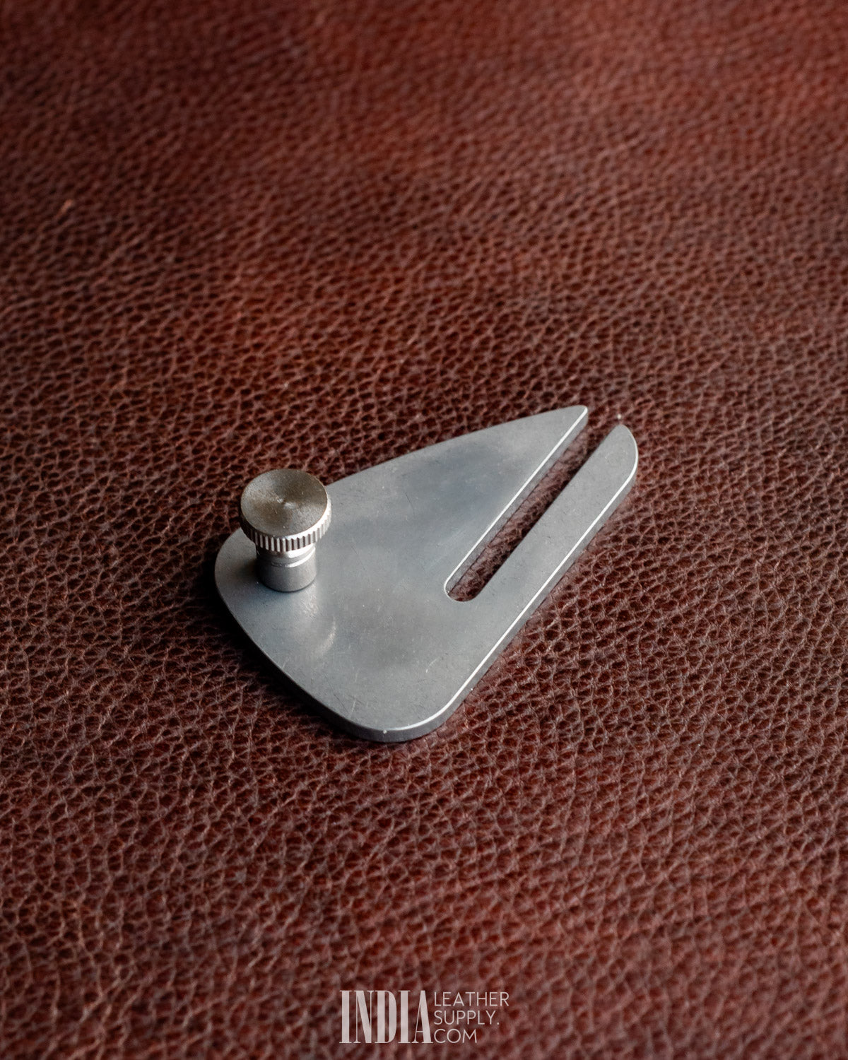 Stitching Chisel Puller Aid Tool | India Leather Supply