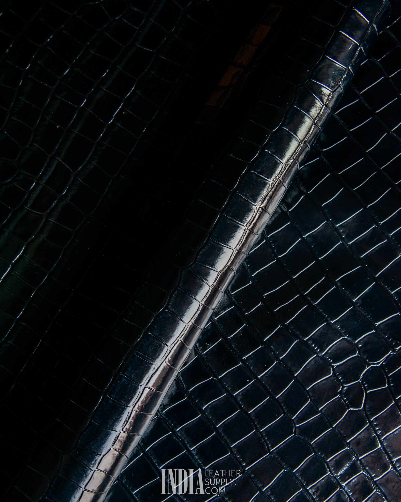 Tuscania Industria Conciaria - Cocco Stampato Nero (Regolare) - 0.9/1.1mm | India Leather Supply